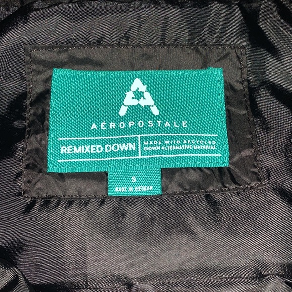 Black Aéropostale Vest - Picture 3 of 7